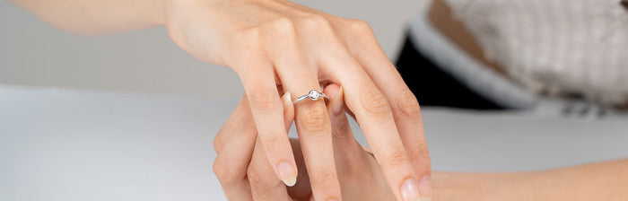 Diamant 4C, Die 4C: Carat (Gewicht), Cut (Schliff), Clarity (Reinheit), Colour (Farbe)