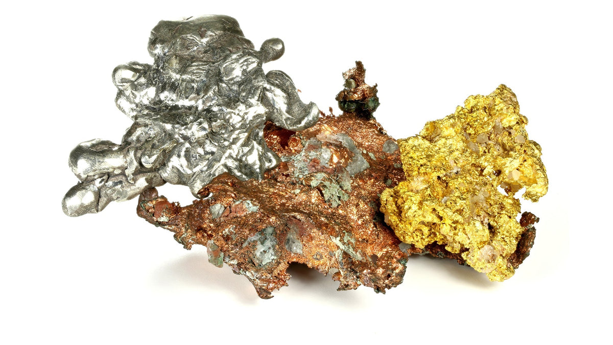 Edelmetalle: Gold, Silber, Platin und Platinmetalle: Rhodium, Palladium, Iridium, Osmium und Ruthenium.