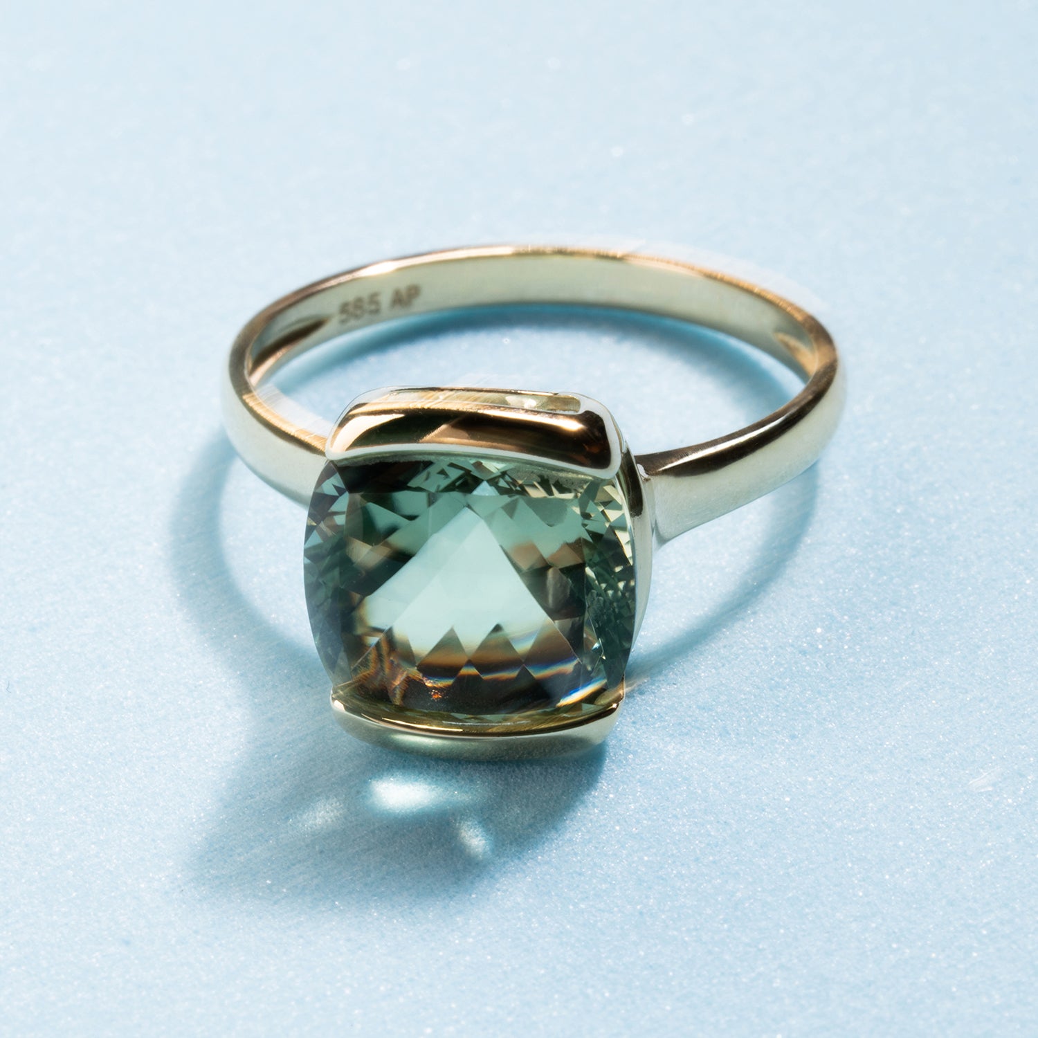 Ring Amanda