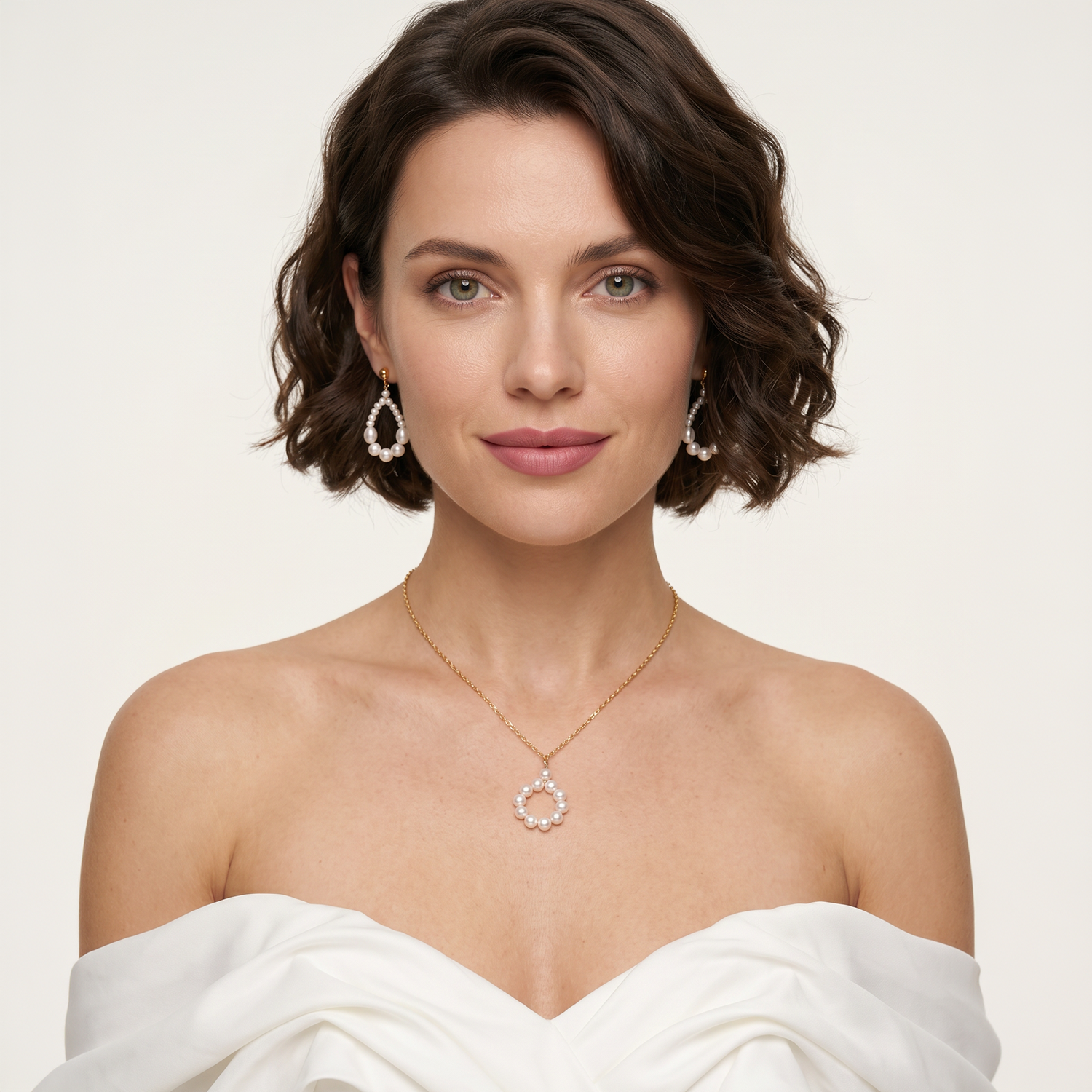 Collier Sabeth