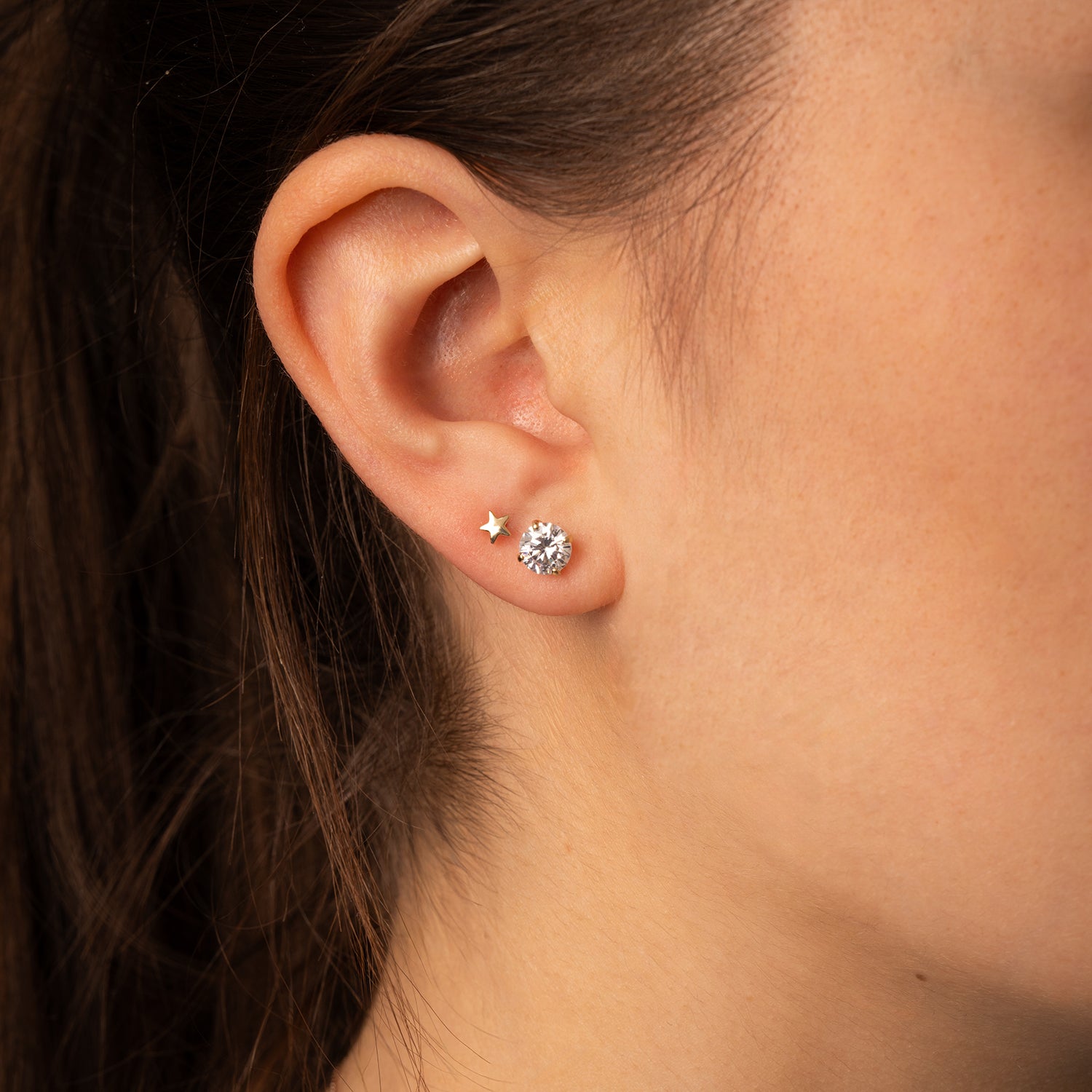 Star stud earrings