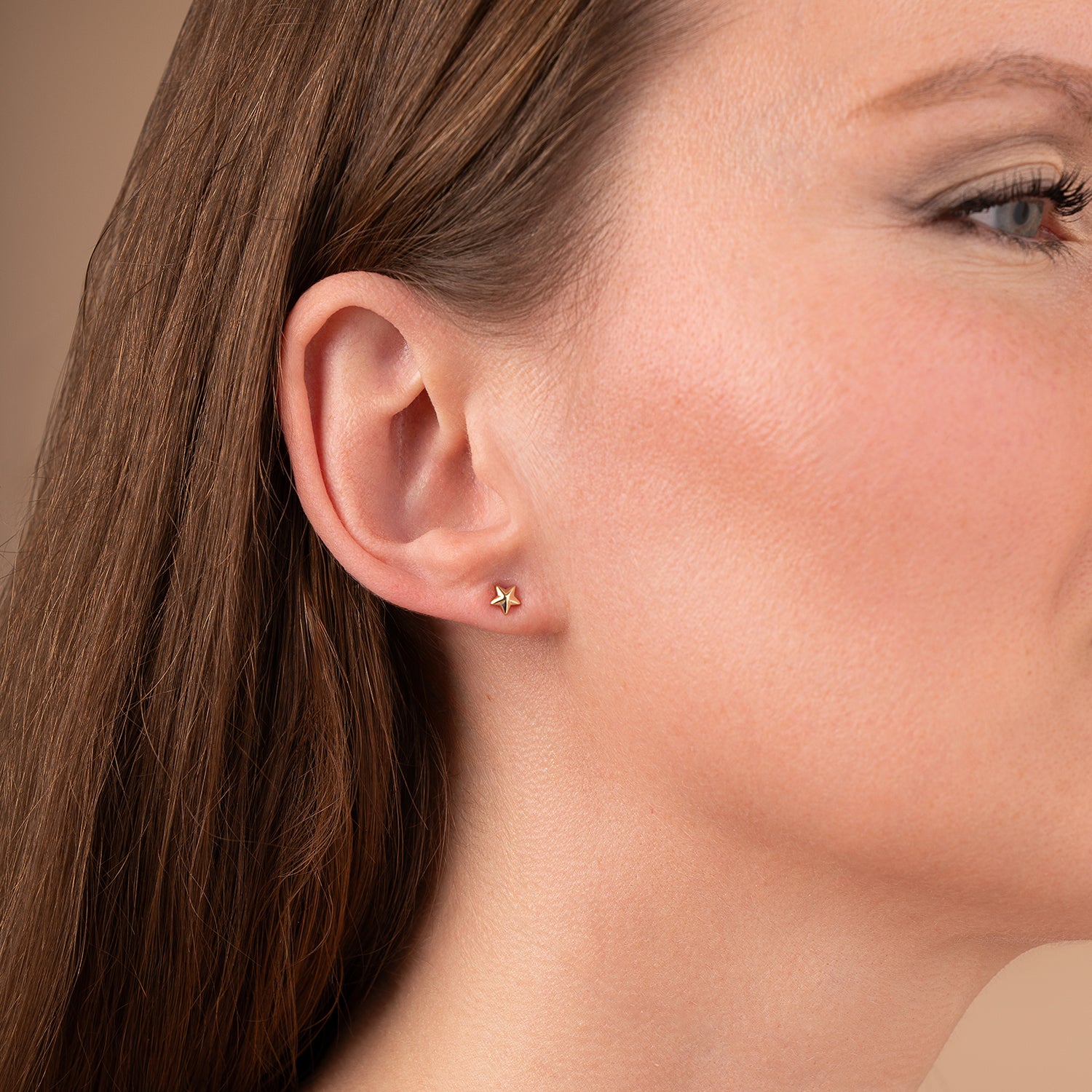 Star stud earrings