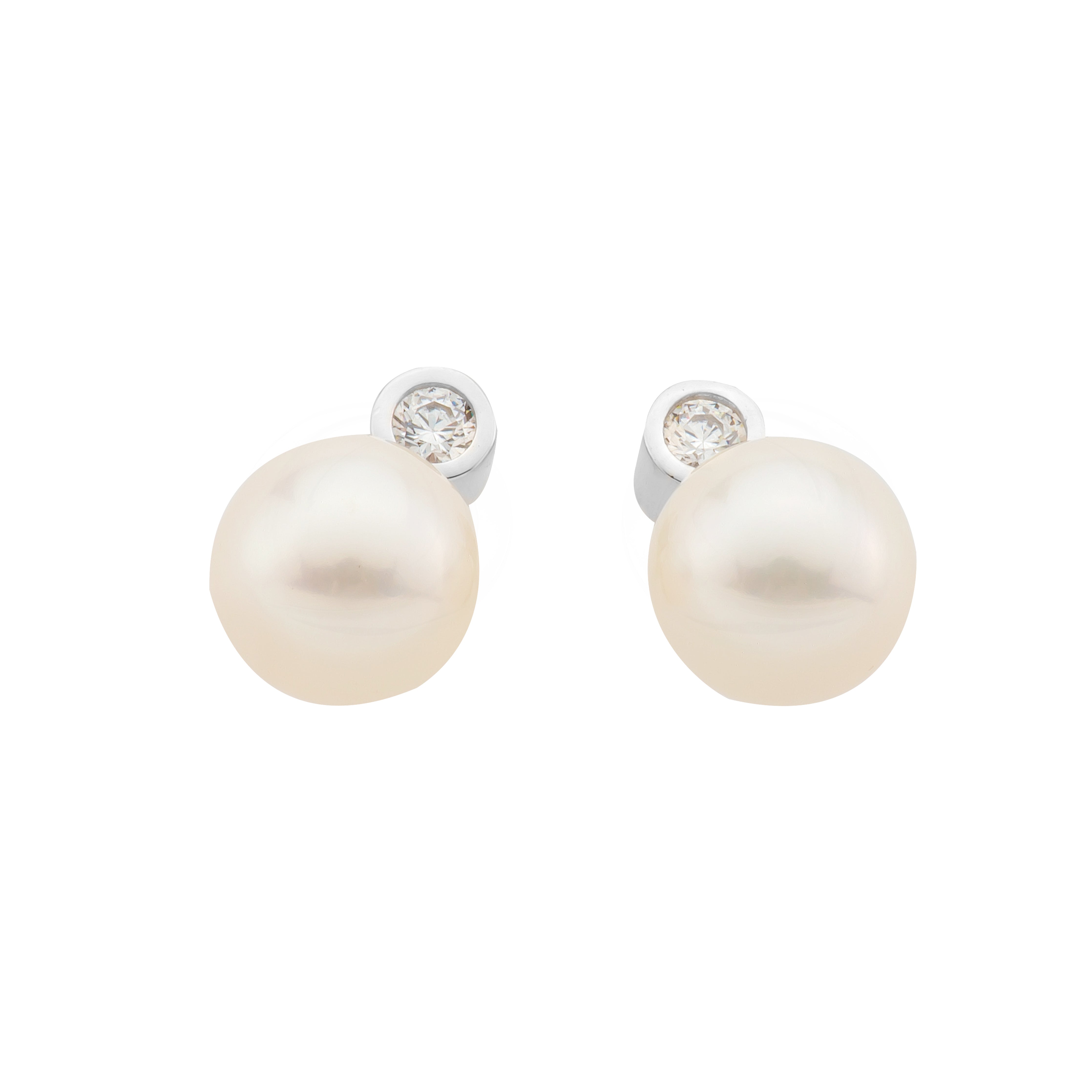 Freshwater pearl earrings