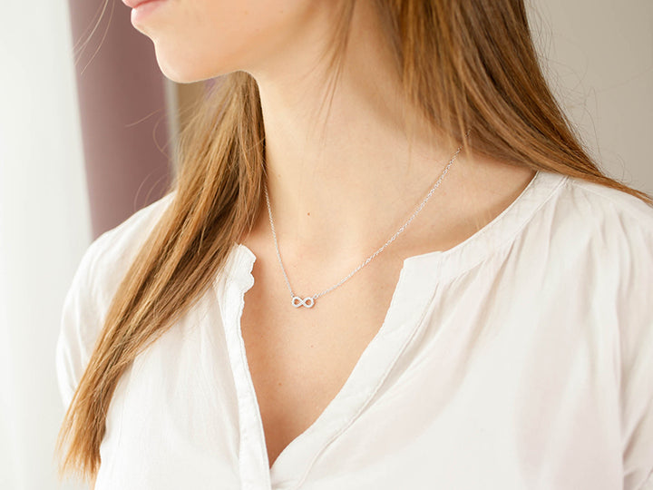 Collier Infinity
