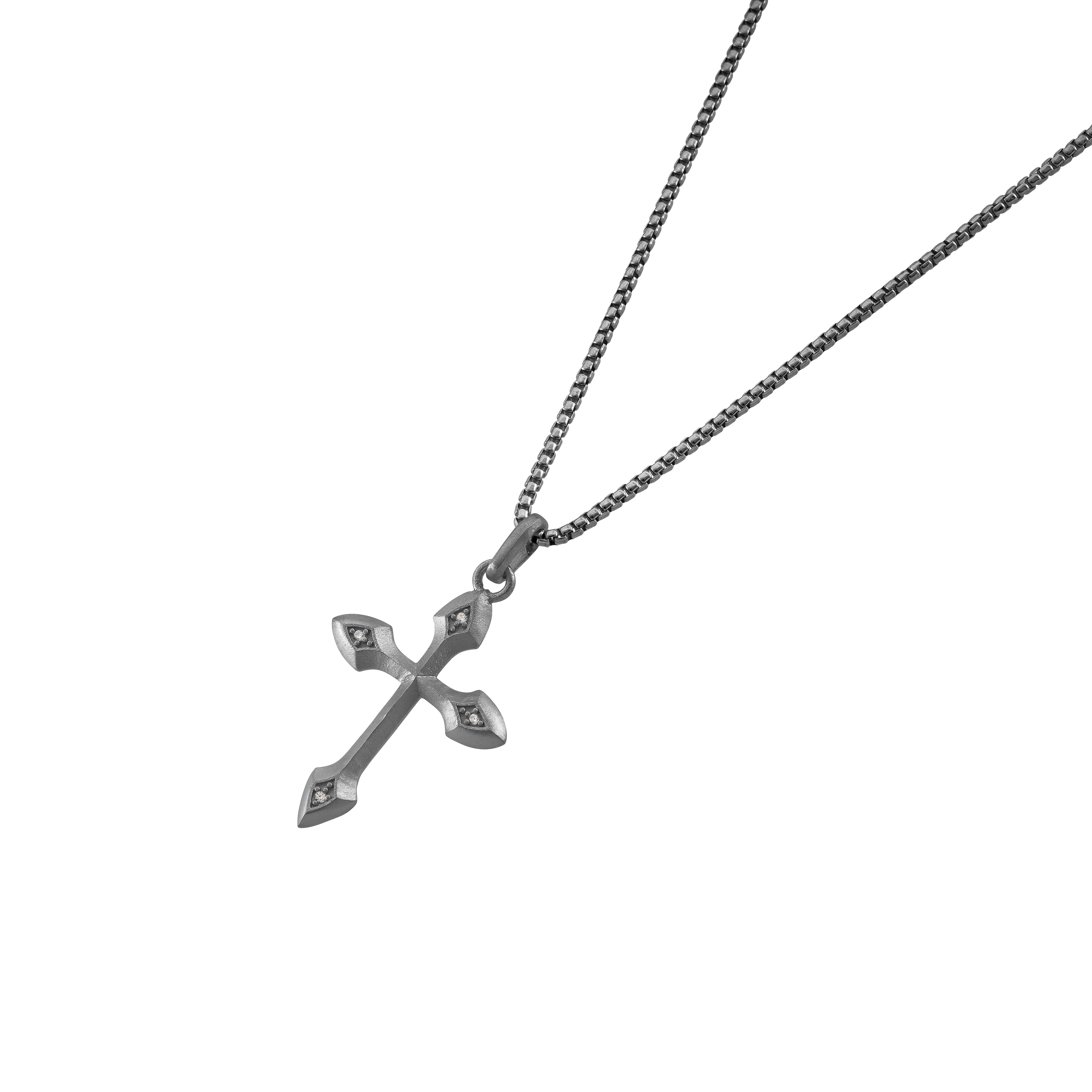 Collier Dylan
